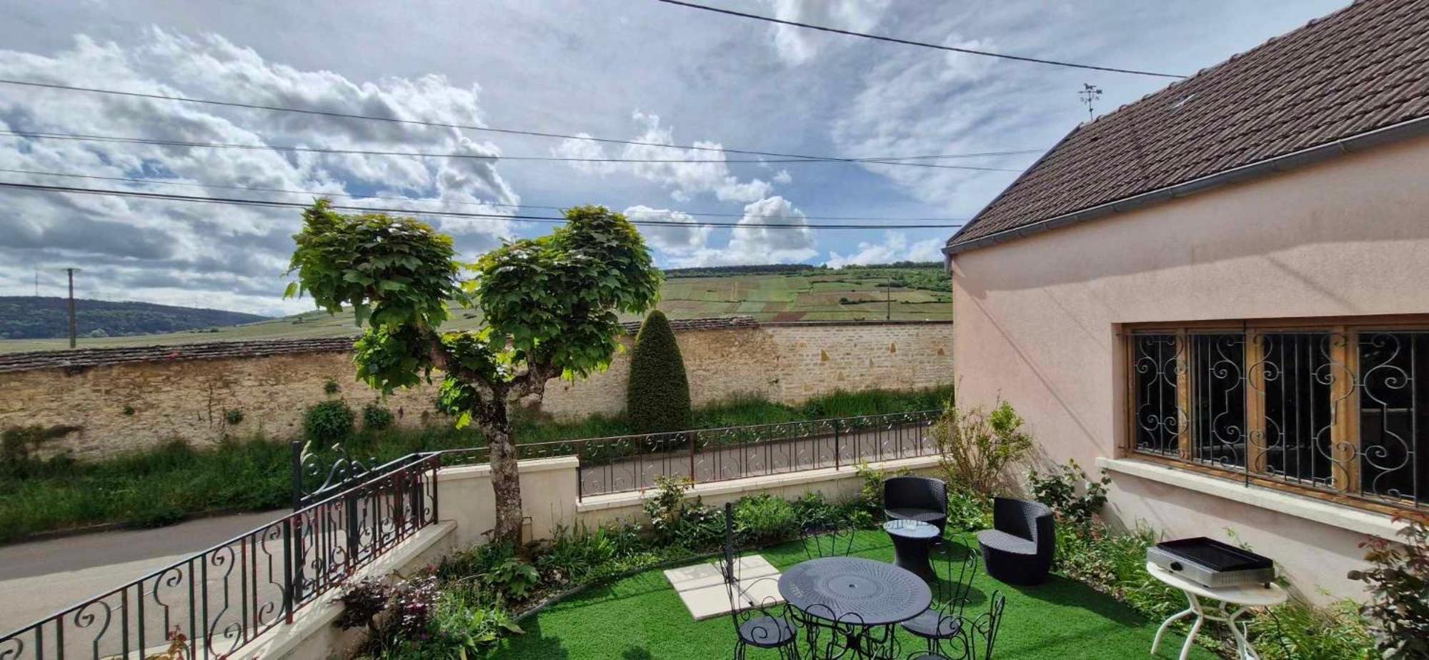 Maison Au Pied Des Vignes Vosne-Romanee Exterior photo